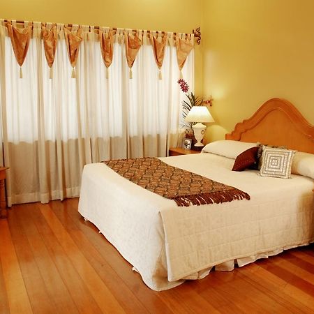 Sophia Suites Residence Hotel Cebu Kültér fotó