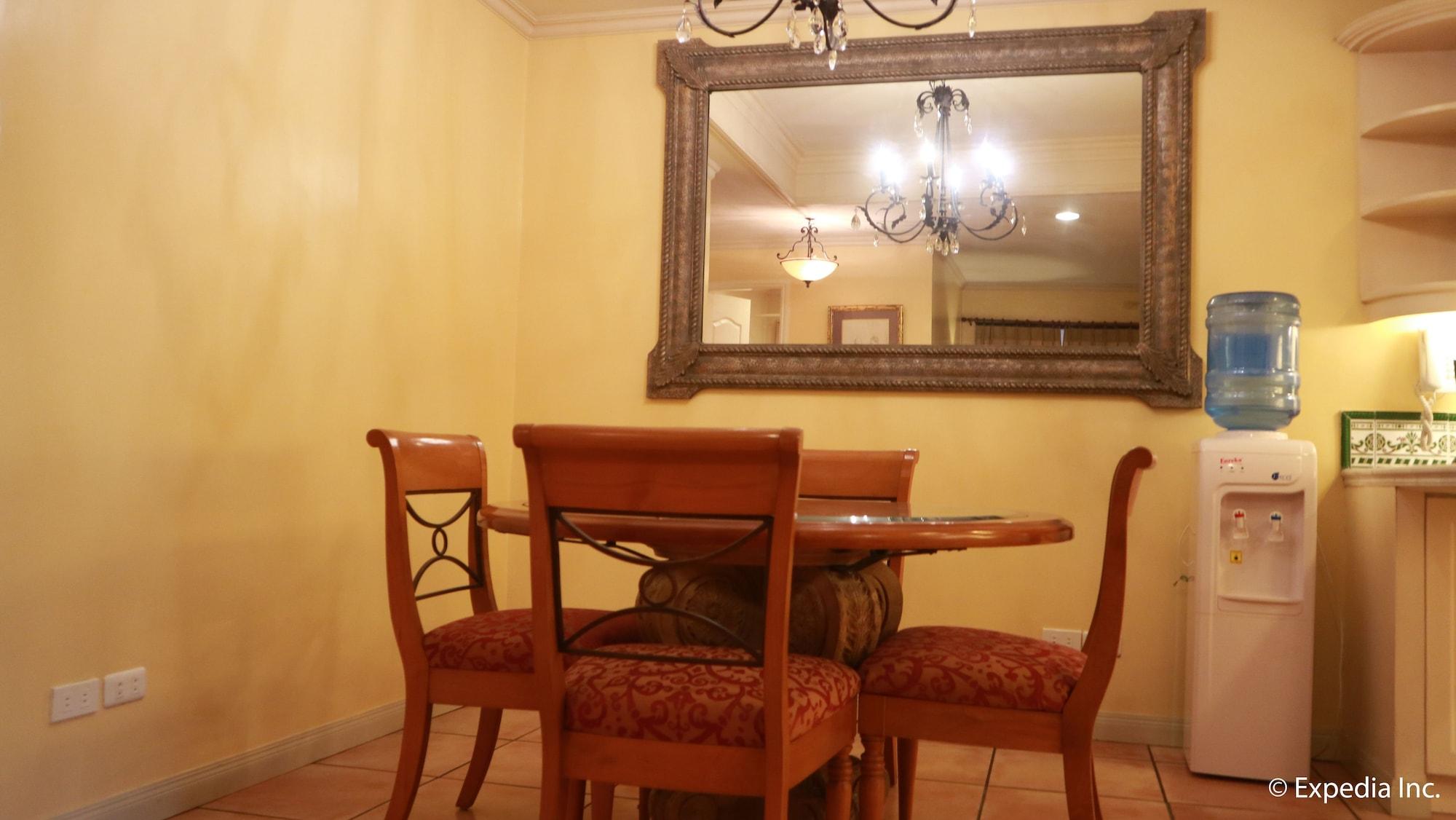 Sophia Suites Residence Hotel Cebu Kültér fotó