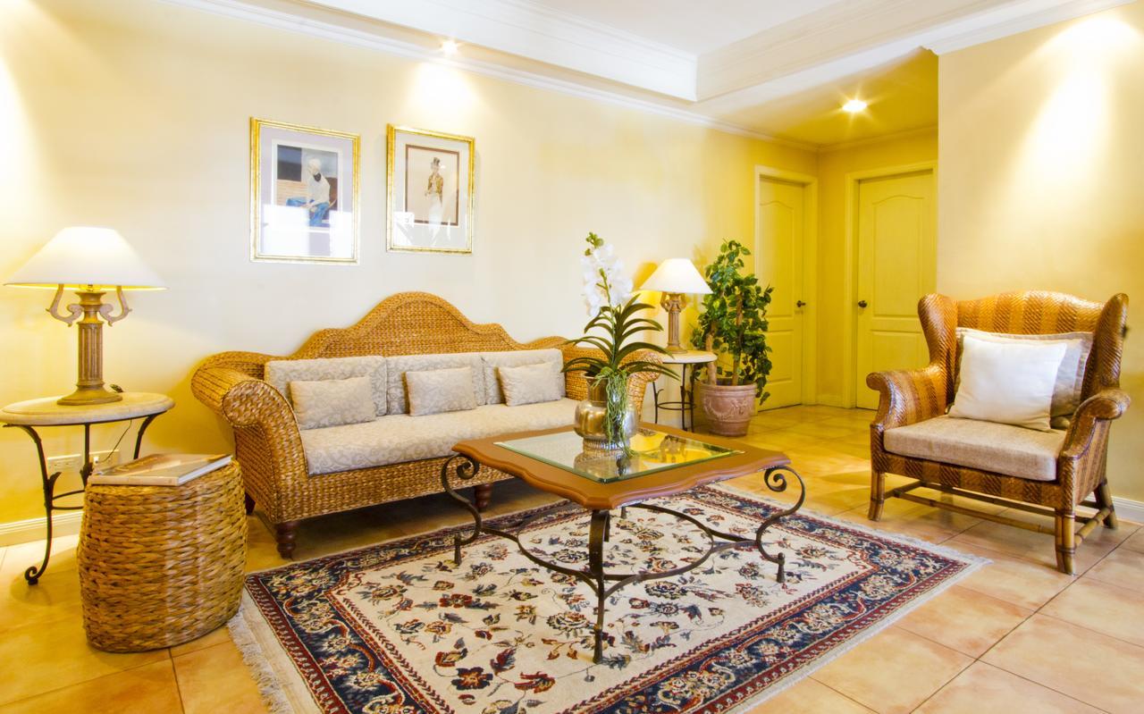 Sophia Suites Residence Hotel Cebu Kültér fotó
