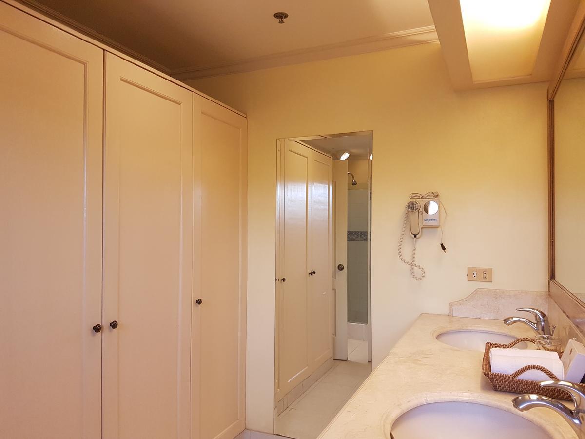 Sophia Suites Residence Hotel Cebu Kültér fotó