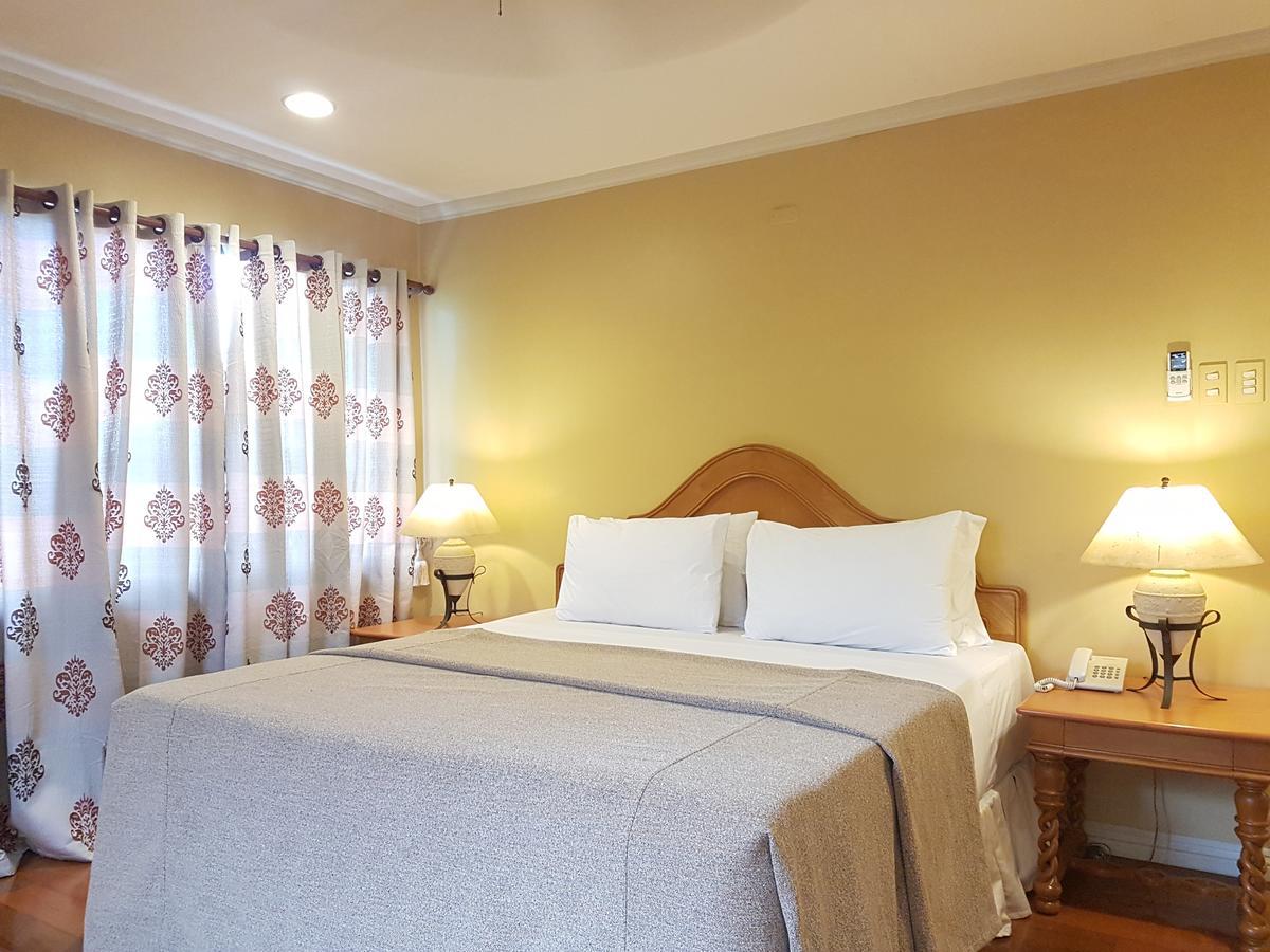 Sophia Suites Residence Hotel Cebu Kültér fotó
